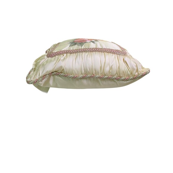 Touch of Class Luxury Piped Pillow Square Floral Trellis Rose Blush 18” NEW - Picture 7 of 11